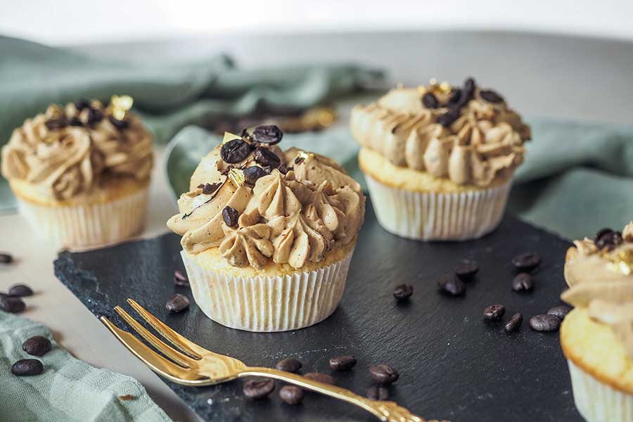 Haselnuss Cupcakes mit Kaffee-Buttercreme